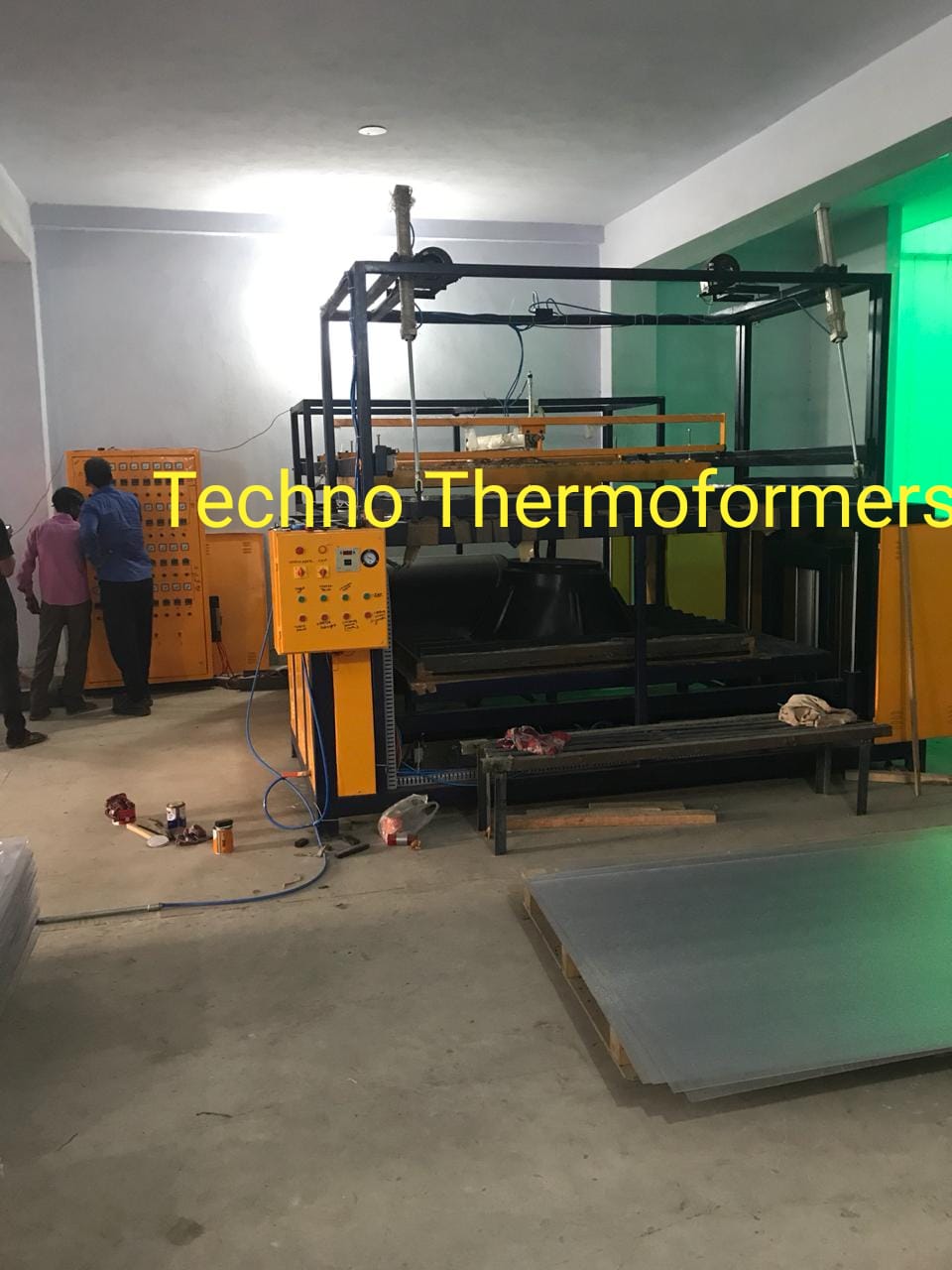 Special purpose Vacuum Forming Machine